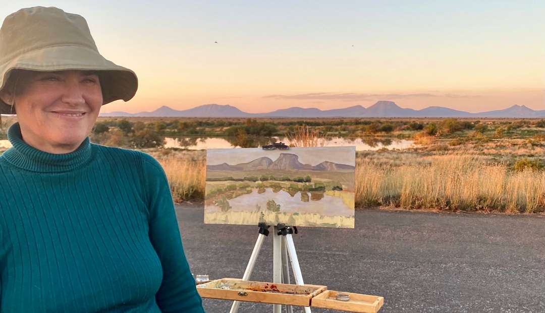 Tracy Algar painting Toorkop near Aberdeen Tracy Algar painting Toorkop near Aberdeen en plein air